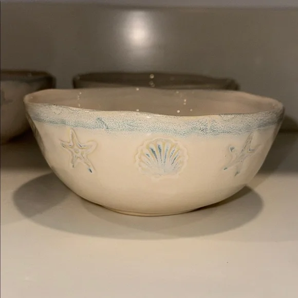 Shoreline by Homestudio Mini Side Bowls 4.5” Set of 3 Cream Ceramic Bowls - Picture 2 of 3